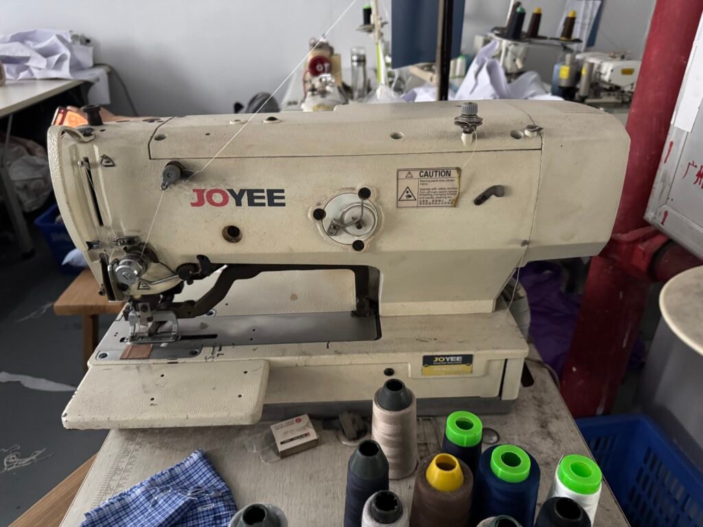 Straight Buttonhole Machine